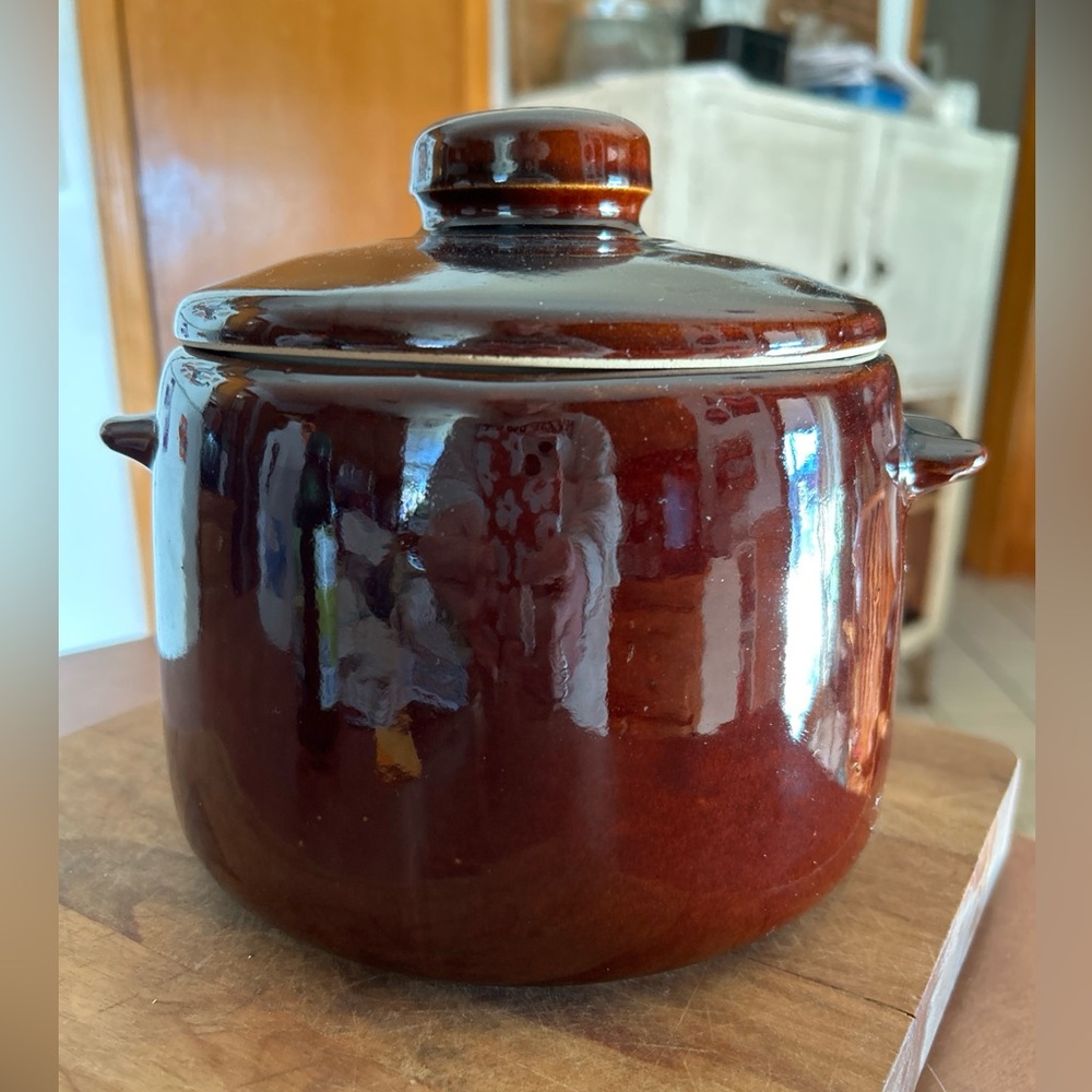 Westbend Vintage Brown Bean Pot with Lid.